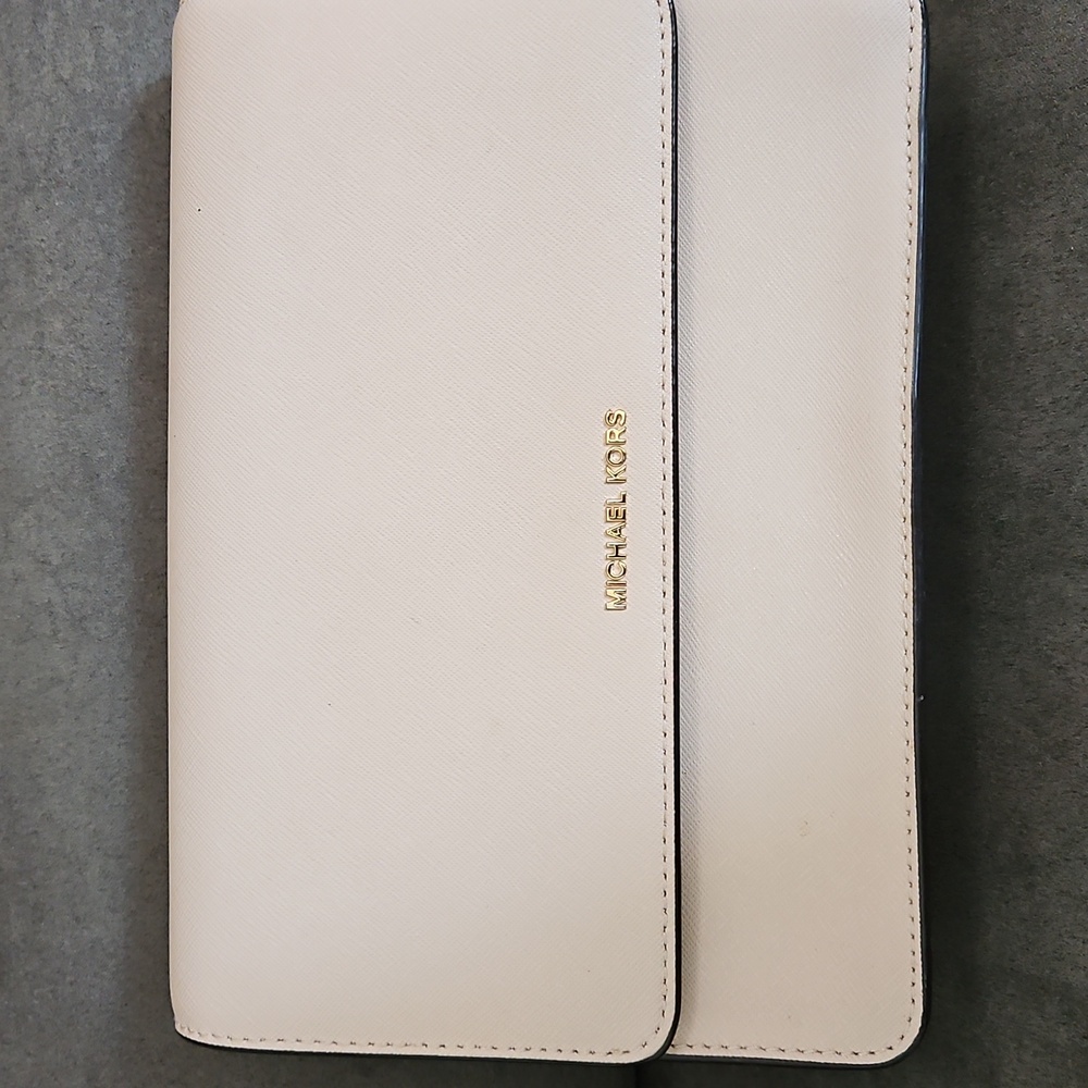 Mikael Kors Crossbody